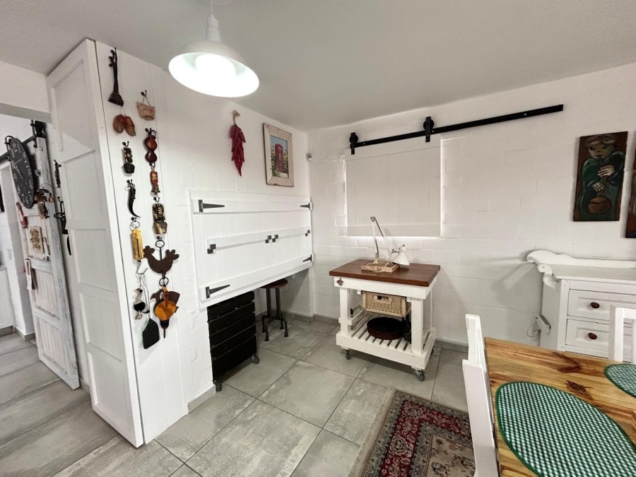 3 Bedroom Property for Sale in Britannia Bay Western Cape